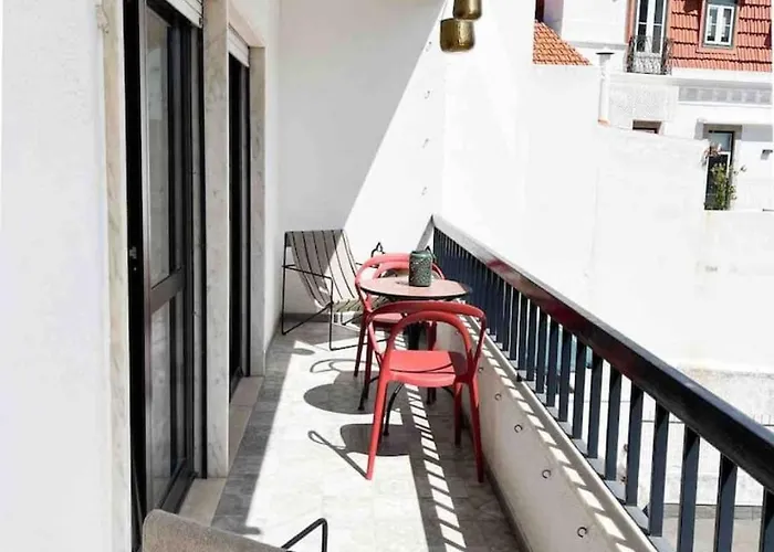 Moorish Magic In Monte Estoril-500m To The 埃斯托利尔