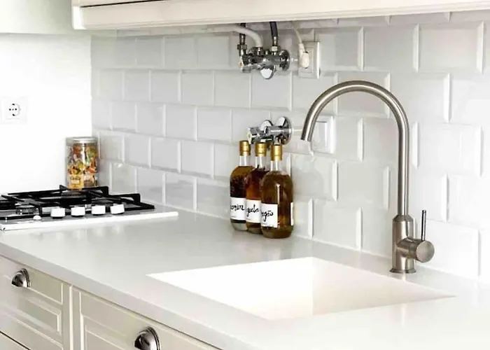 Moorish Magic In Monte Estoril-500m To The 公寓 *